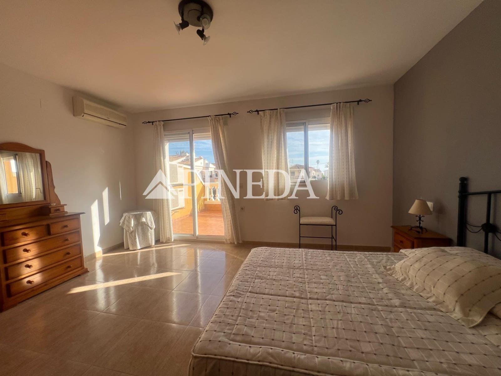 4 makuuhuone Rivitalo myytävänä paikassa Almenara - 280 000 € (Ref: 9472966)