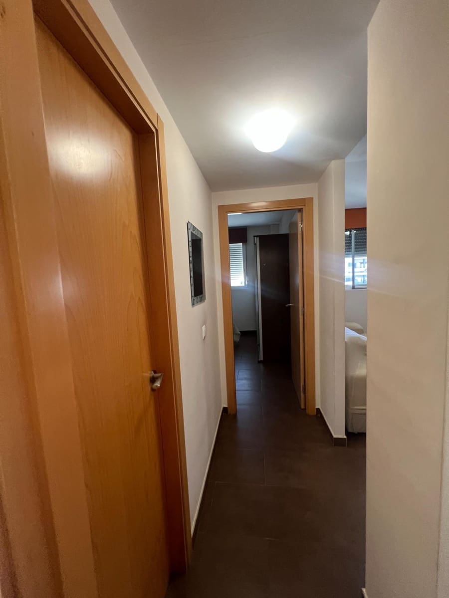 Appartement de 2 chambres à louer à Chilches - 780 € (Ref: 9548170)