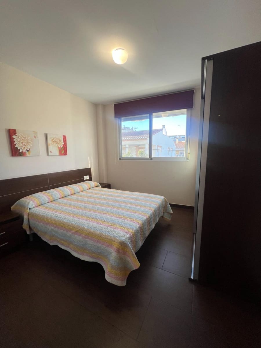 Appartement de 2 chambres à louer à Chilches - 780 € (Ref: 9548170)