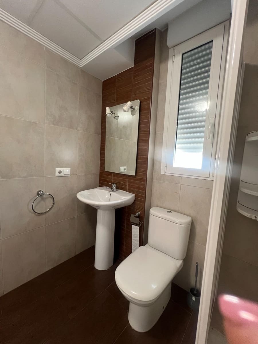 Appartement de 2 chambres à louer à Chilches - 780 € (Ref: 9548170)