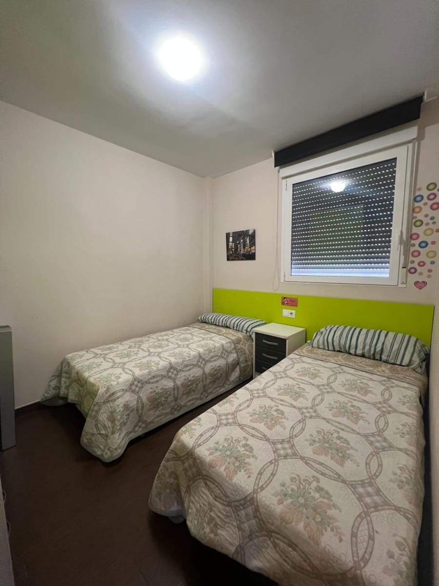 2 sovrum Lägenhet att hyra i Chilches - 740 € (Ref: 9548170)