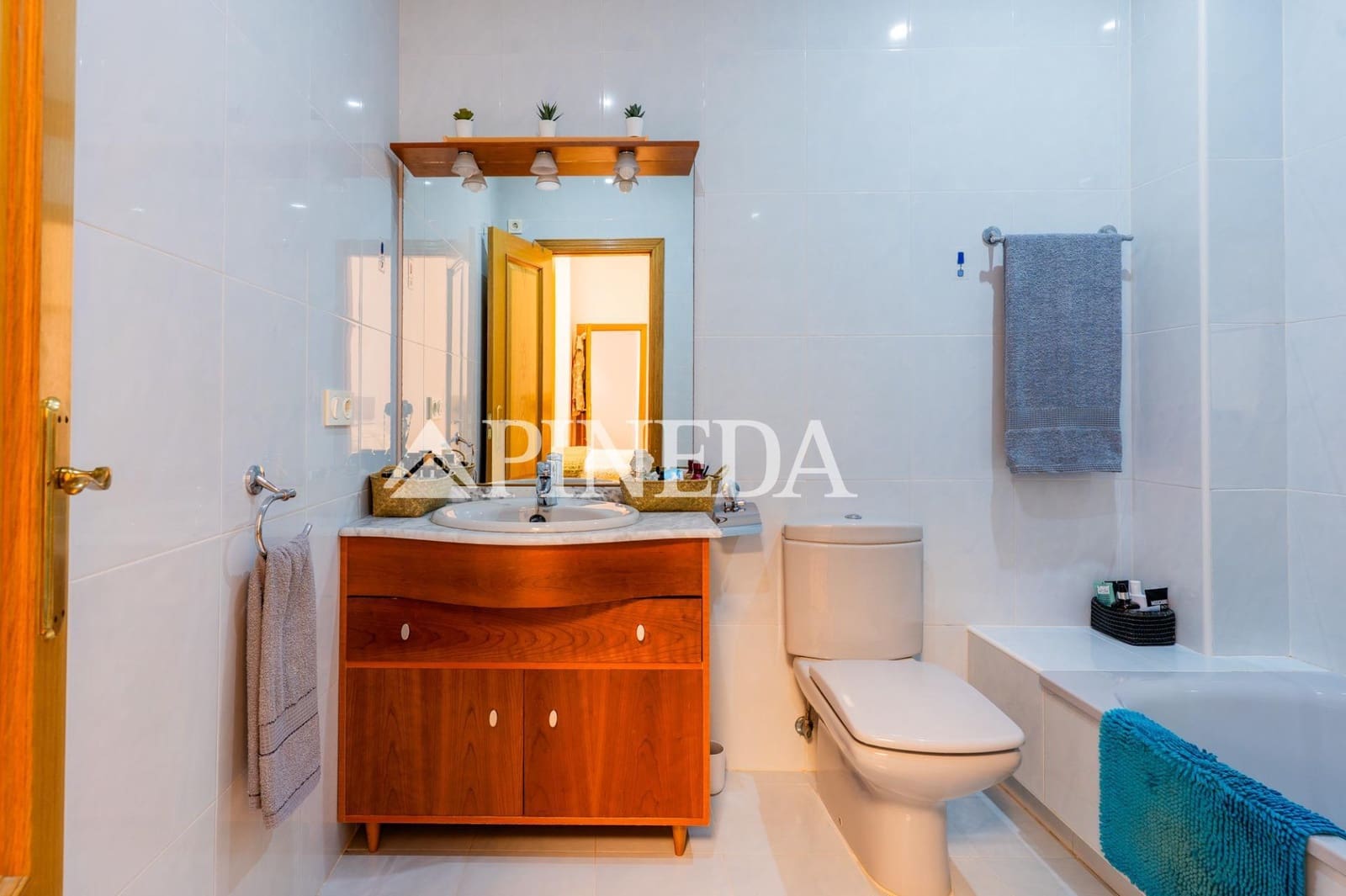 3 bedroom Flat for sale in La Pobla de Farnals - € 285,000 (Ref: 9615448)