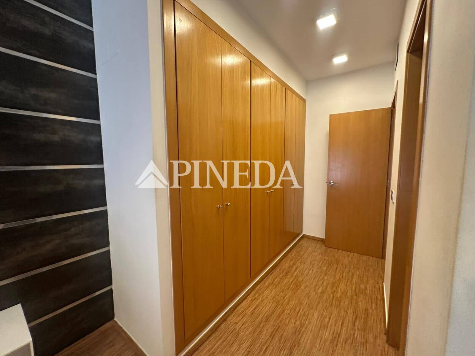 4 slaapkamer Appartement te koop in Pucol met garage - € 369.000 (Ref: 9648095)