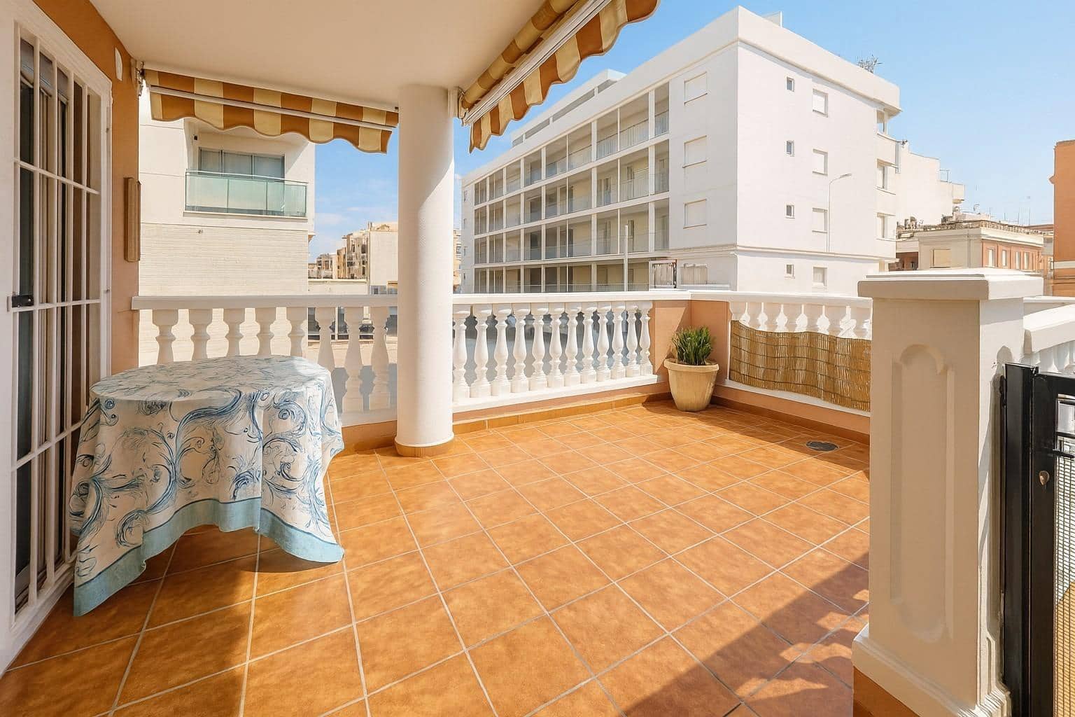 3 soveværelse Lejlighed til salg i Moncofa med swimmingpool - € 195.000 (Ref: 9651945)