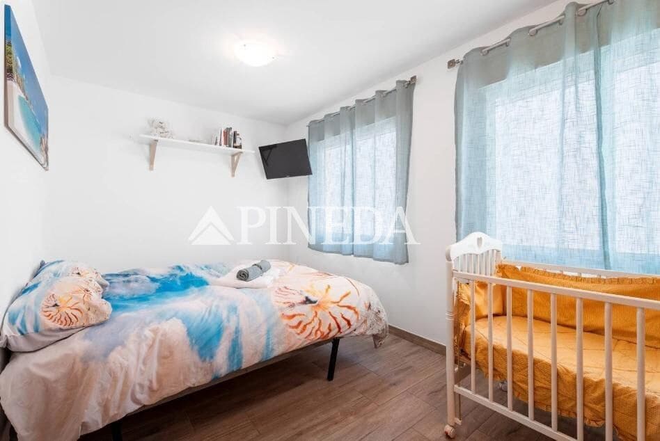 3 bedroom Terraced Villa for sale in Soneja with garage - € 230,000 (Ref: 9677462)