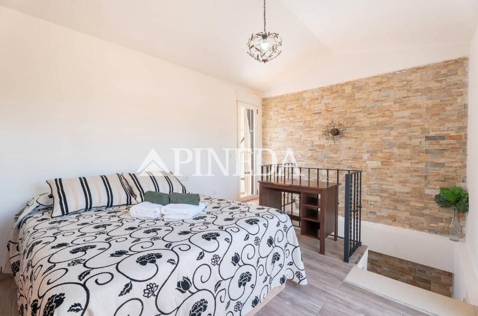 3 bedroom Terraced Villa for sale in Soneja with garage - € 230,000 (Ref: 9677462)