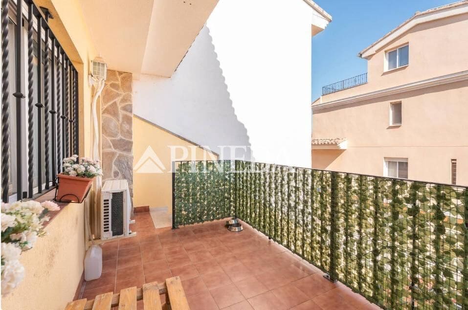 3 bedroom Terraced Villa for sale in Soneja with garage - € 230,000 (Ref: 9677462)