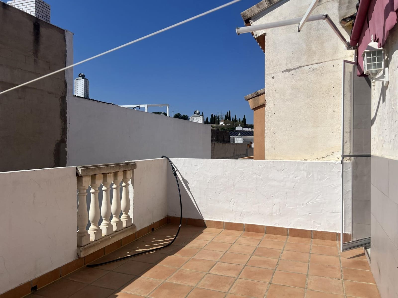 3 bedroom Terraced Villa for sale in Soneja with garage - € 230,000 (Ref: 9677462)