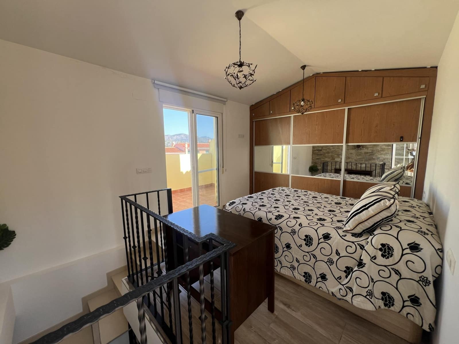 3 bedroom Terraced Villa for sale in Soneja with garage - € 230,000 (Ref: 9677462)