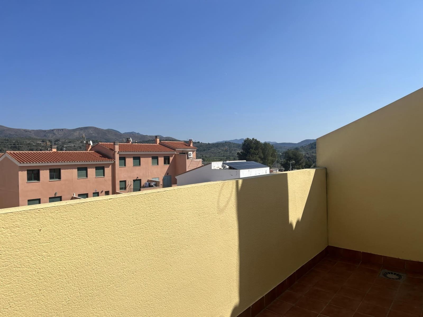 3 bedroom Terraced Villa for sale in Soneja with garage - € 230,000 (Ref: 9677462)
