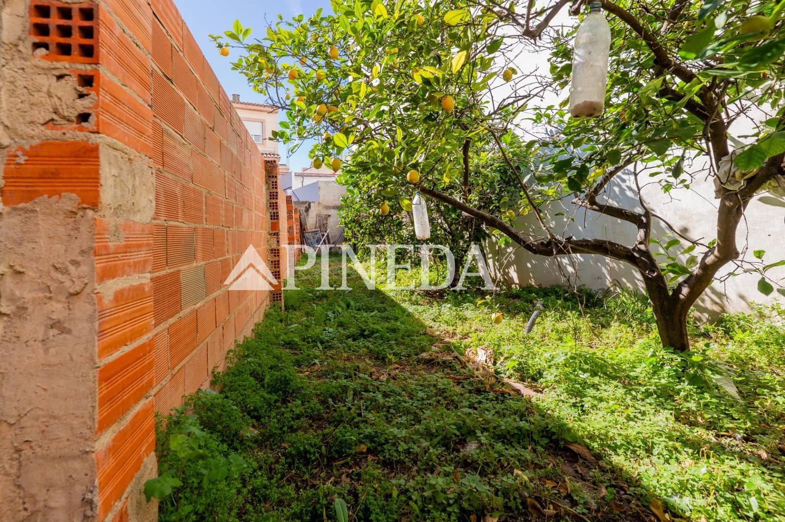 Townhouse for sale in Puig - € 180,000 (Ref: 9695320)