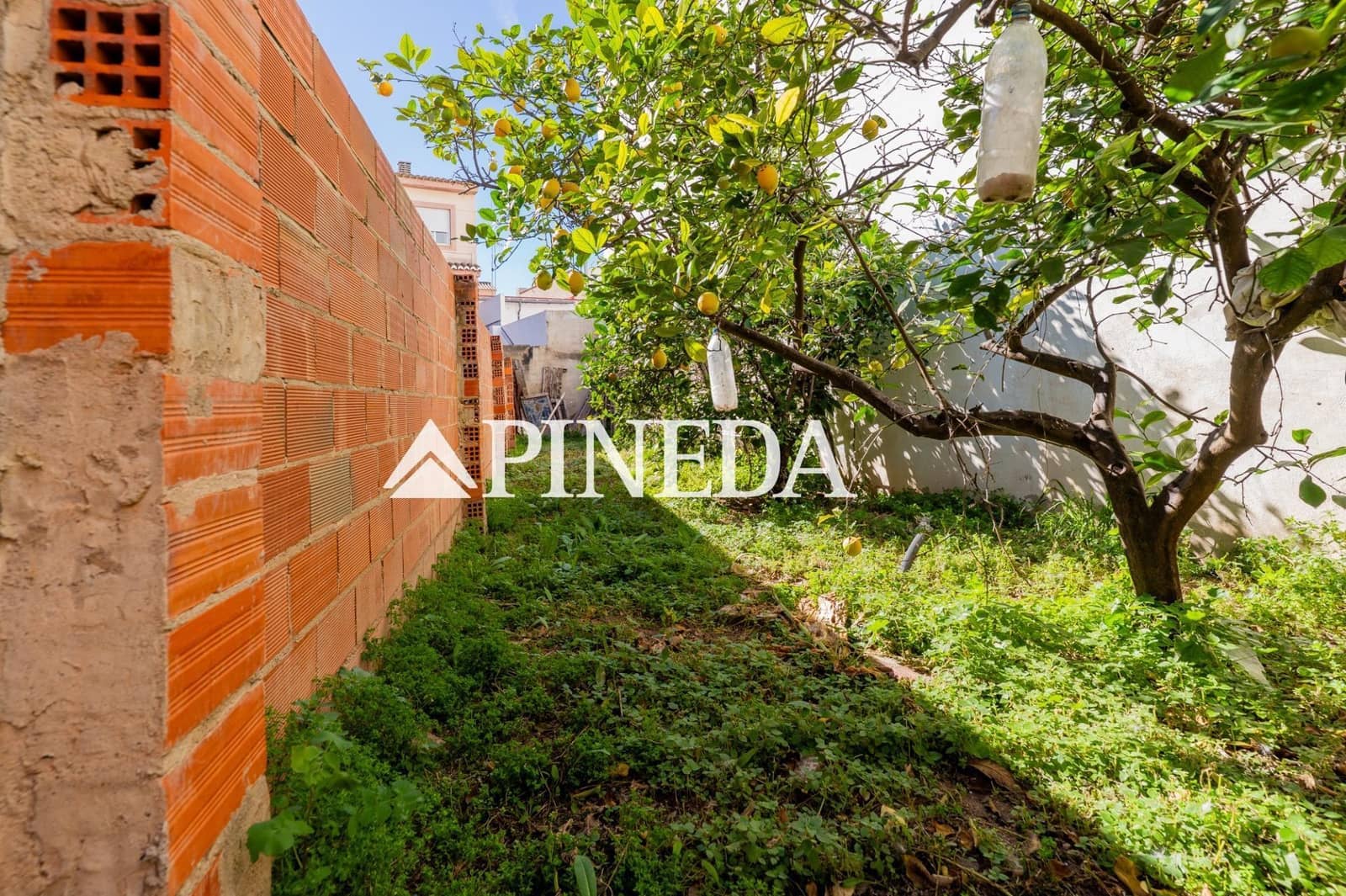 Townhouse for sale in Puig - € 180,000 (Ref: 9695320)