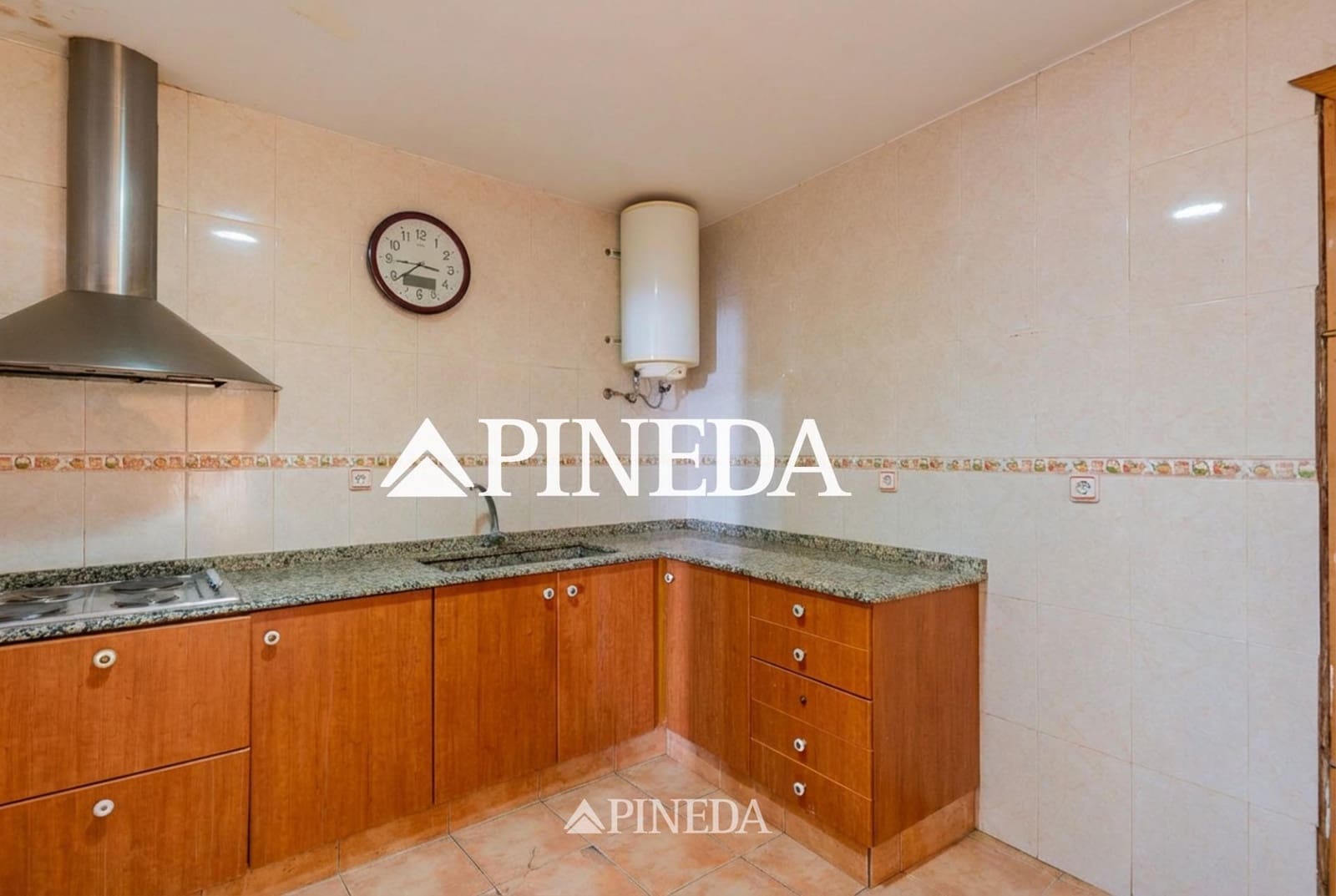 3 bedroom Townhouse for sale in La Pobla de Farnals - € 350,000 (Ref: 9752018)