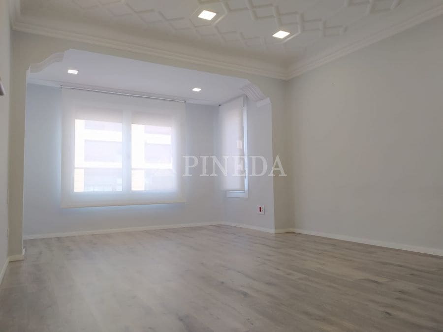 6 bedroom Office for rent in Valencia city - € 3,000 (Ref: 9855444)