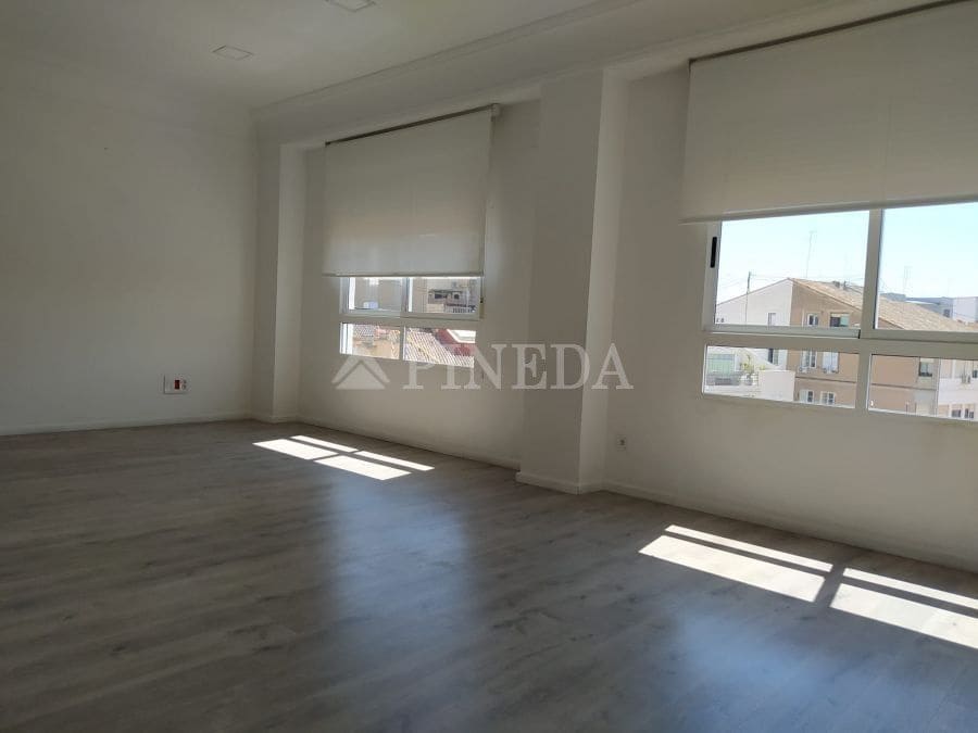 6 bedroom Office for rent in Valencia city - € 3,000 (Ref: 9855444)