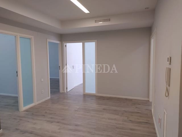 6 bedroom Office for rent in Sant Francesc, Valencia city - € 3,000 (Ref: 9855444)