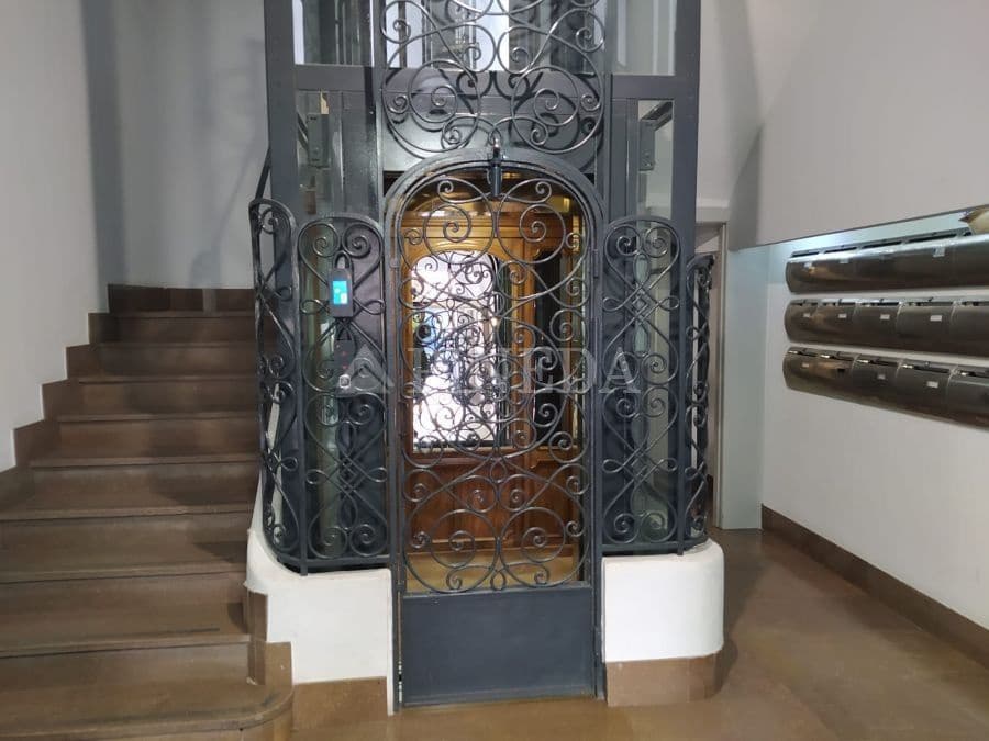 6 bedroom Office for rent in Valencia city - € 3,000 (Ref: 9855444)