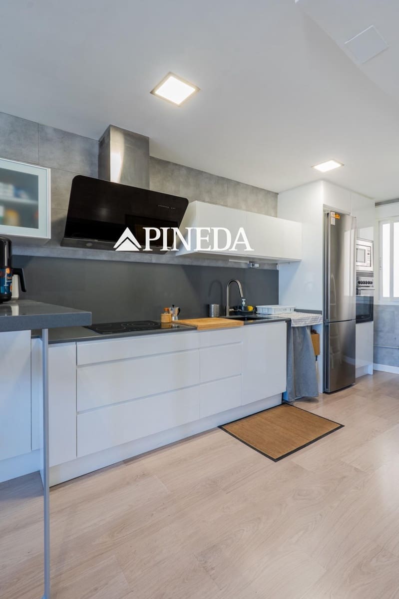 2 slaapkamer Appartement te koop in Pucol met garage - € 203.000 (Ref: 9884797)