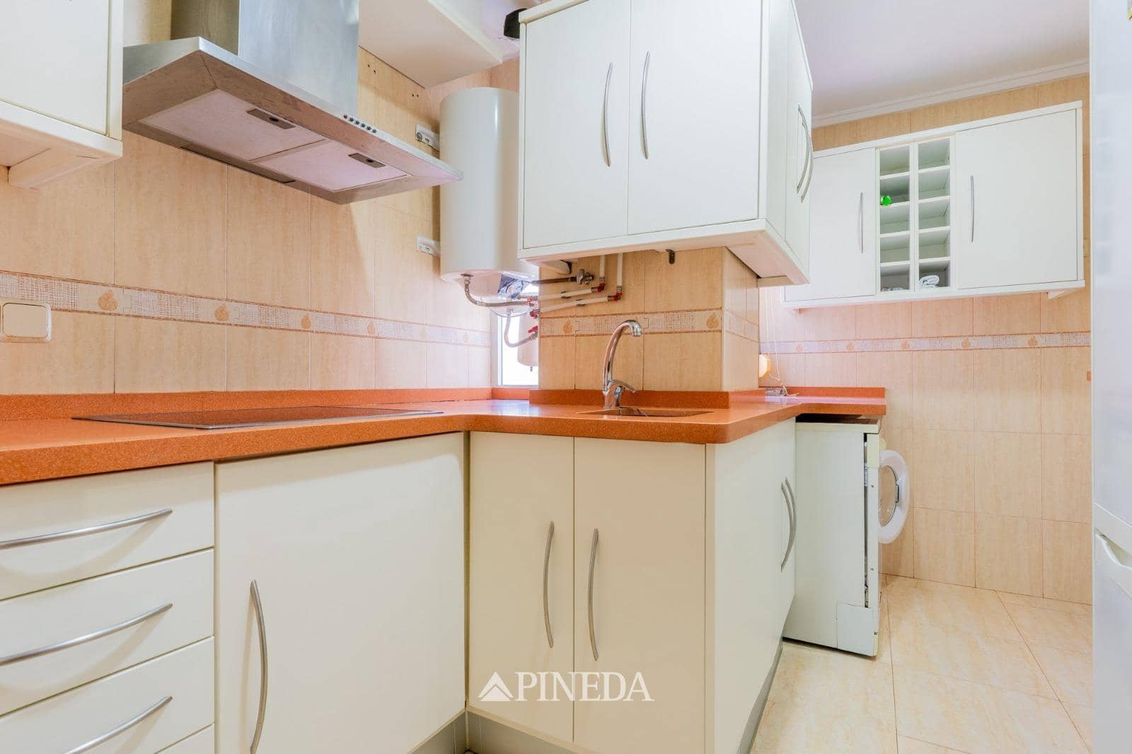 2 bedroom Flat for sale in Valencia city - € 250,000 (Ref: 9892365)