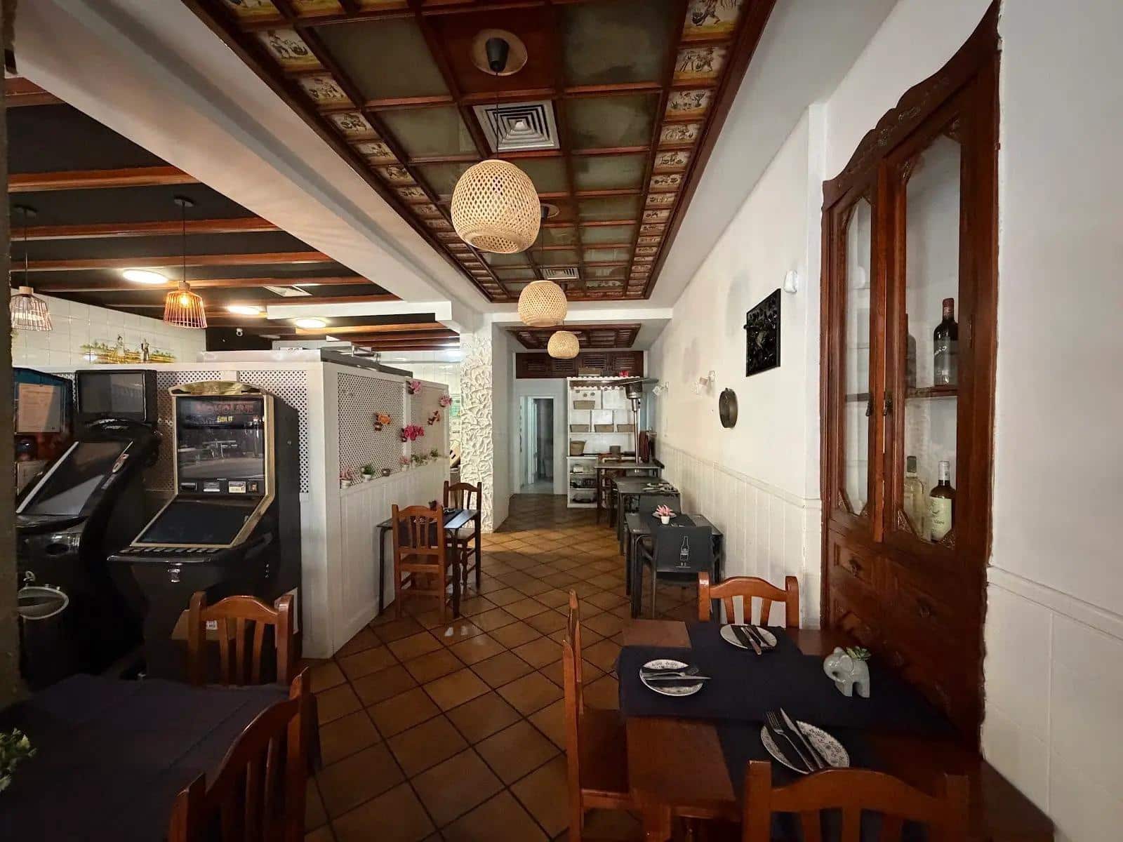 Commercial for rent in Puig - € 850 (Ref: 9970596)