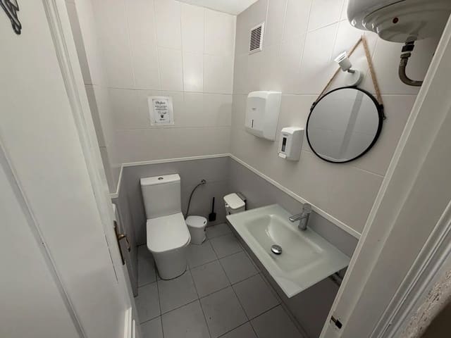 Kaupallinen vuokrattavana paikassa Puig - 850 € (Ref: 9970596)