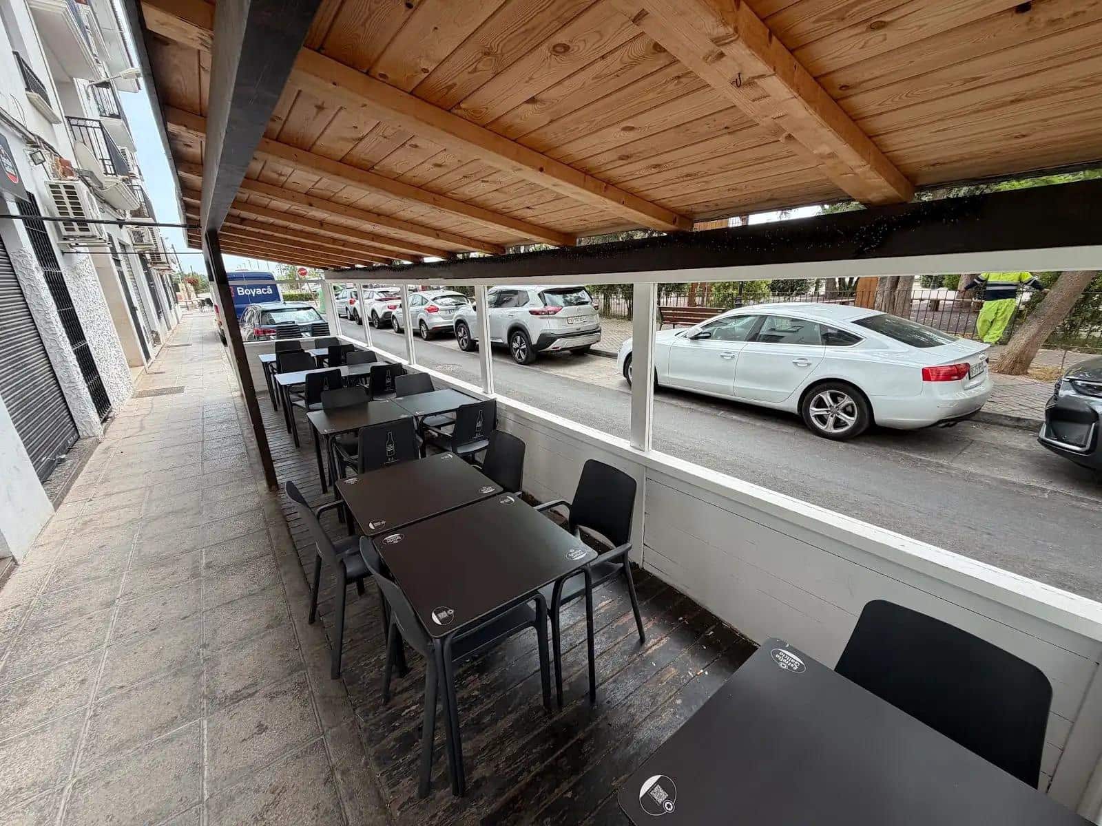 Commercial for rent in Puig - € 850 (Ref: 9970596)