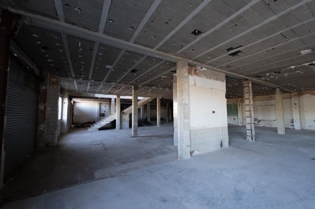 Comercial para arrendar em Museros - 10 000 € (Ref: 9973320)