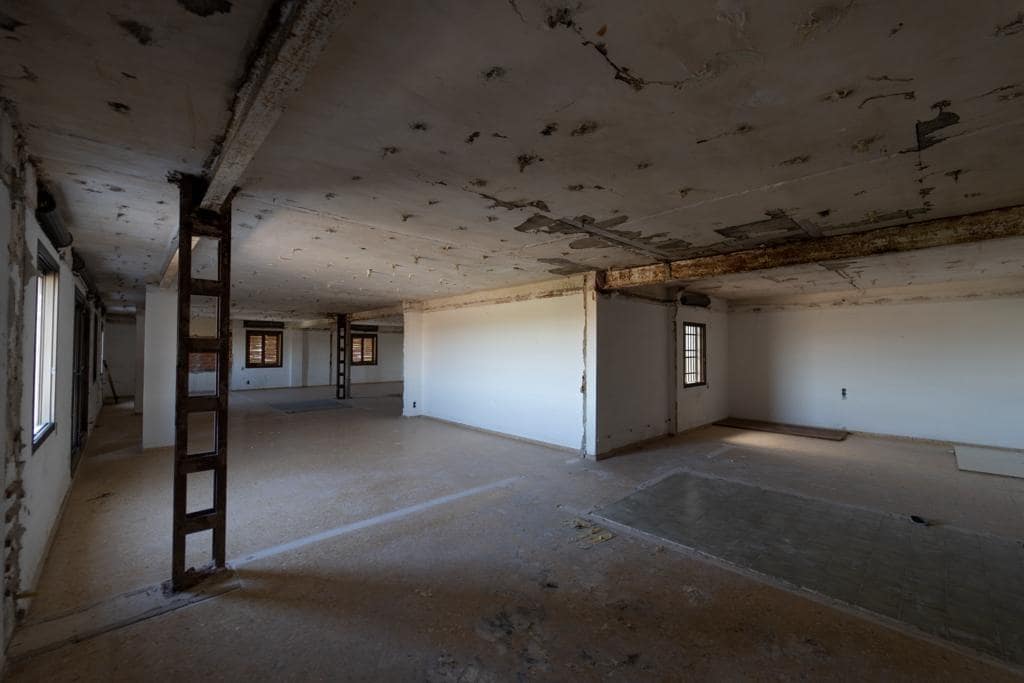 Comercial para arrendar em Museros - 10 000 € (Ref: 9973320)