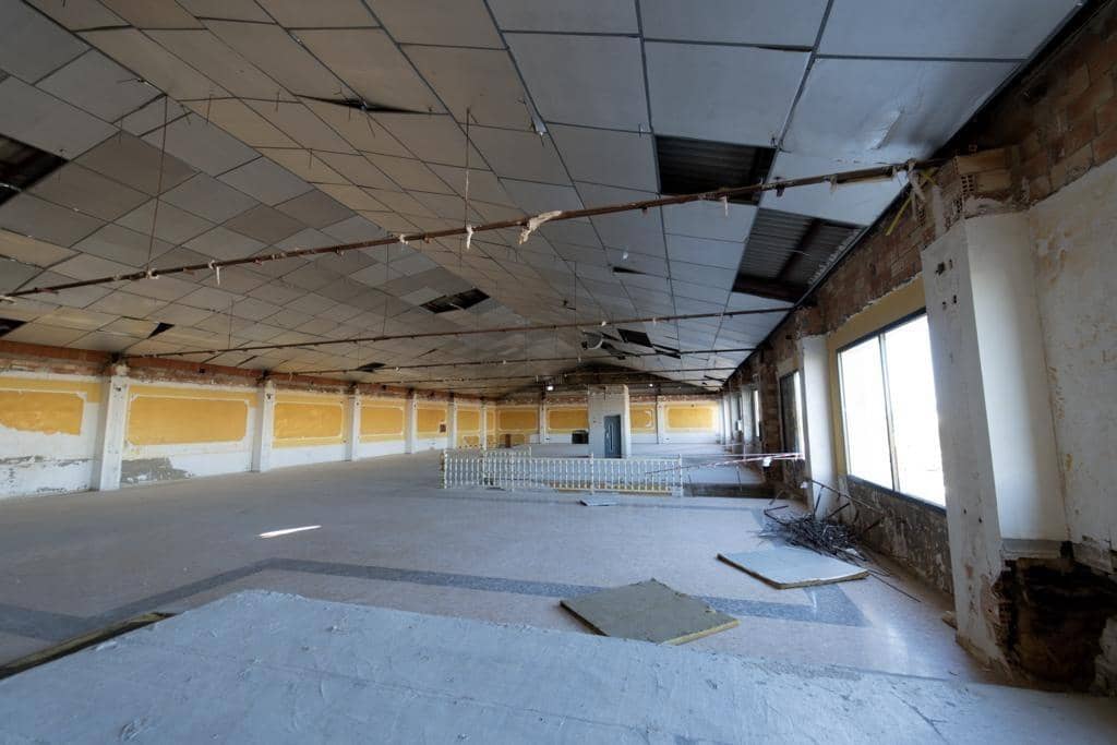 Comercial para arrendar em Museros - 10 000 € (Ref: 9973320)