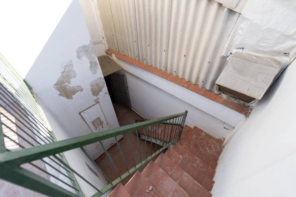Commercial for rent in Emperador with garage - € 10,000 (Ref: 9973320)