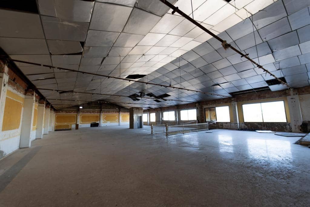 Local Commercial à louer à Emperador avec garage - 10 000 € (Ref: 9973320)
