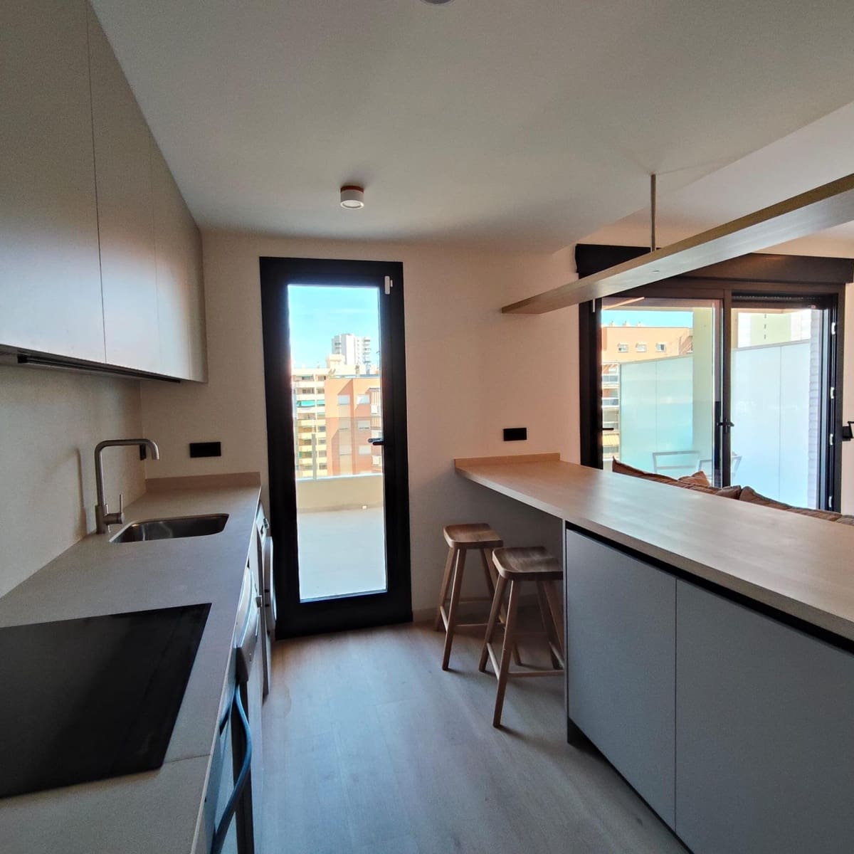 2 soveværelse Lejlighed til leje i La Pobla de Farnals med swimmingpool garage - € 1.200 (Ref: 9975417)