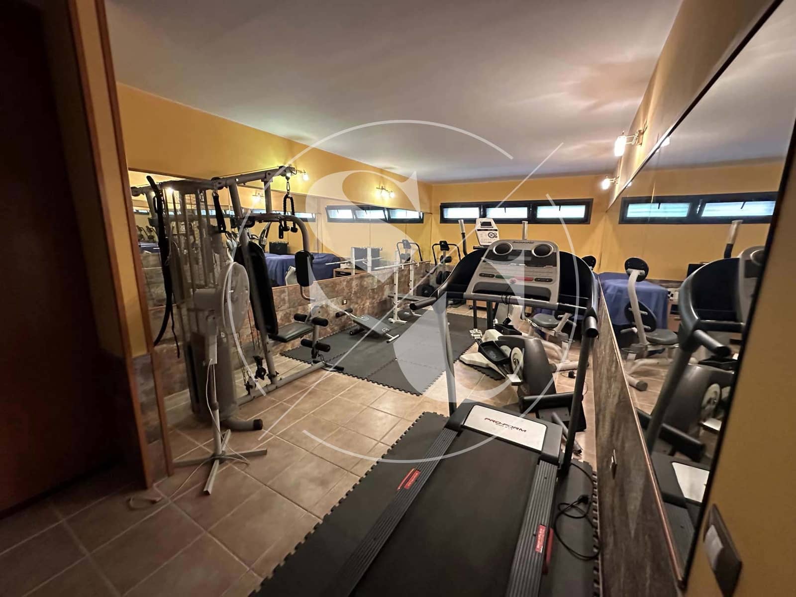 3 soveværelse Villa til salg i Sonneland med swimmingpool - € 390.000 (Ref: 8539732)