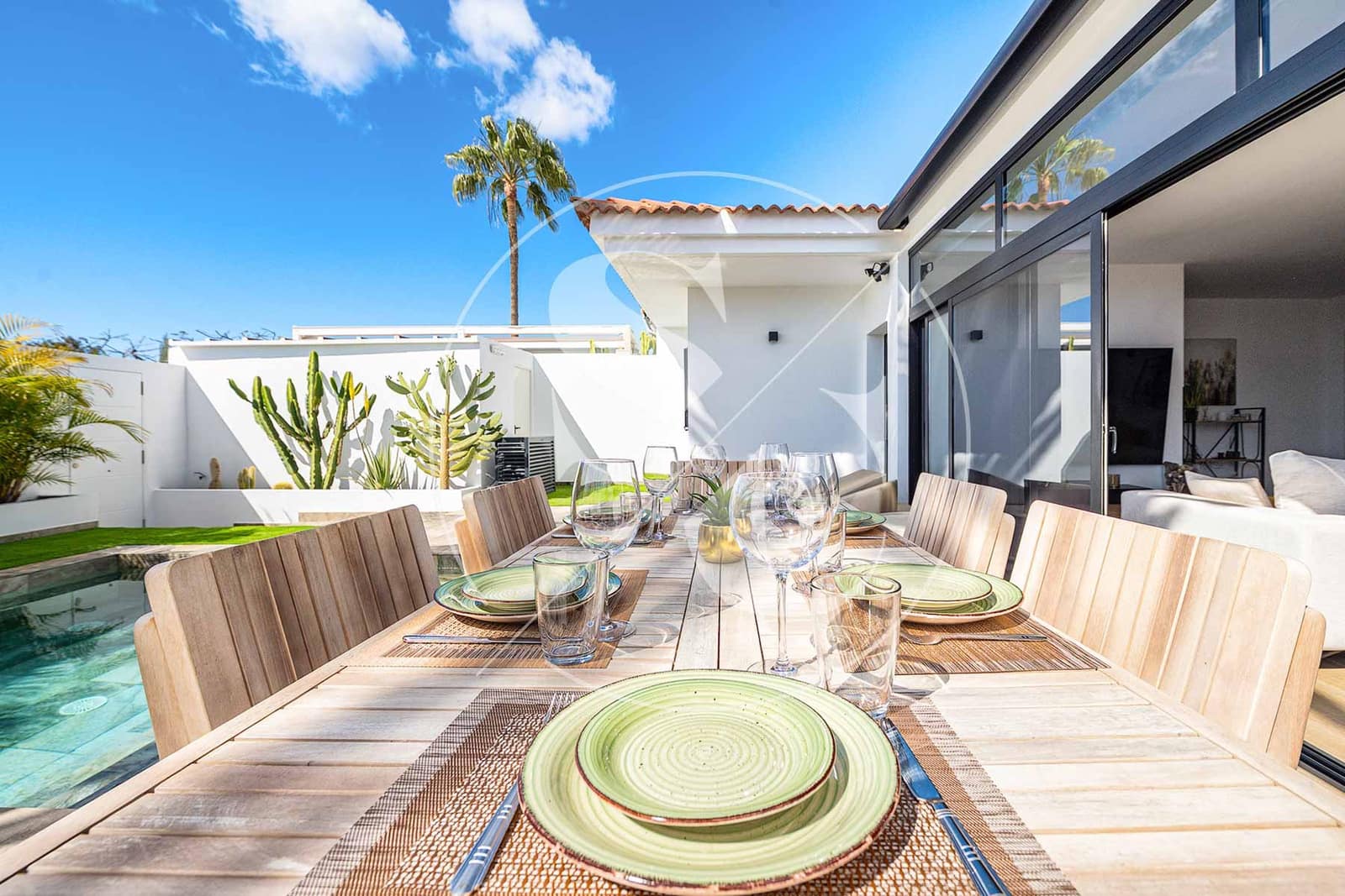 3 chambre Maison de Ville à vendre à Maspalomas avec piscine - 949 000 € (Ref: 8889068)