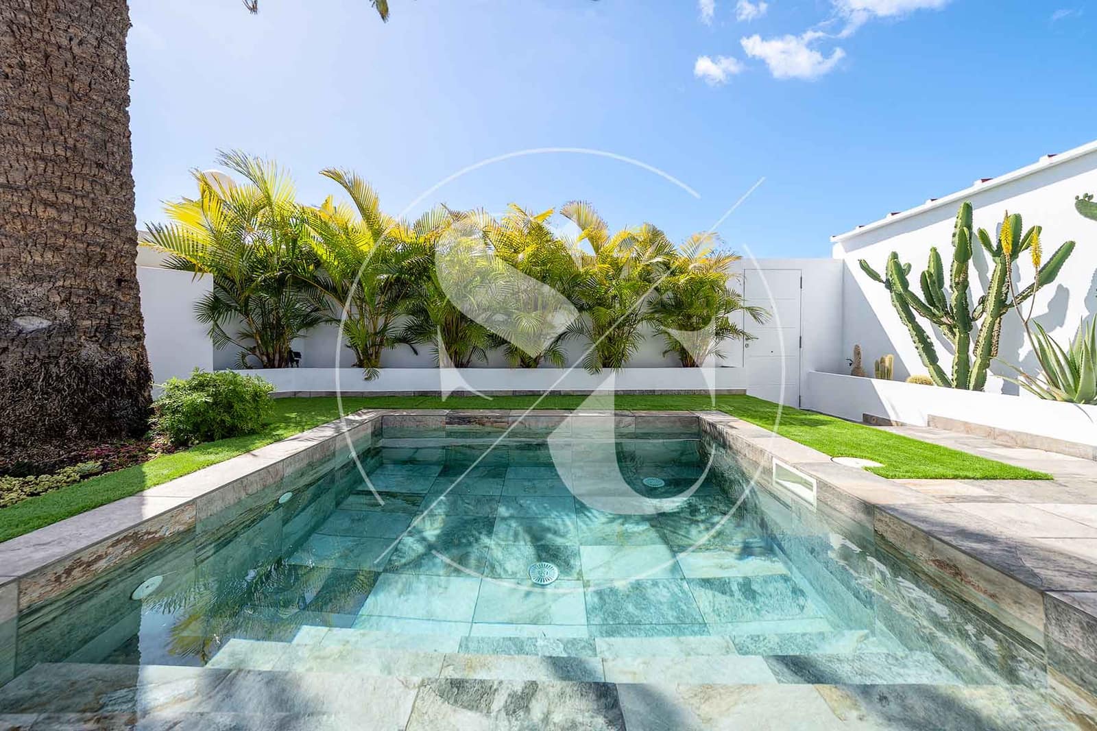 3 chambre Maison de Ville à vendre à Maspalomas avec piscine - 949 000 € (Ref: 8889068)