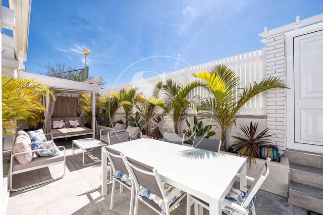 3 bedroom Townhouse for holiday rental in Maspalomas, San Bartolomé de Tirajana with pool - € 1,900 (Ref: 8889338)