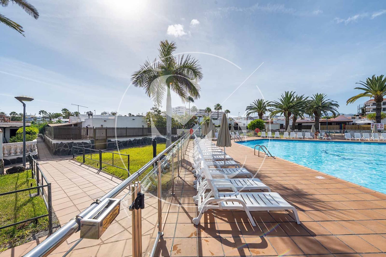 3 soveværelse Bungalow til salg i Playa del Ingles med swimmingpool garage - € 740.000 (Ref: 9004517)