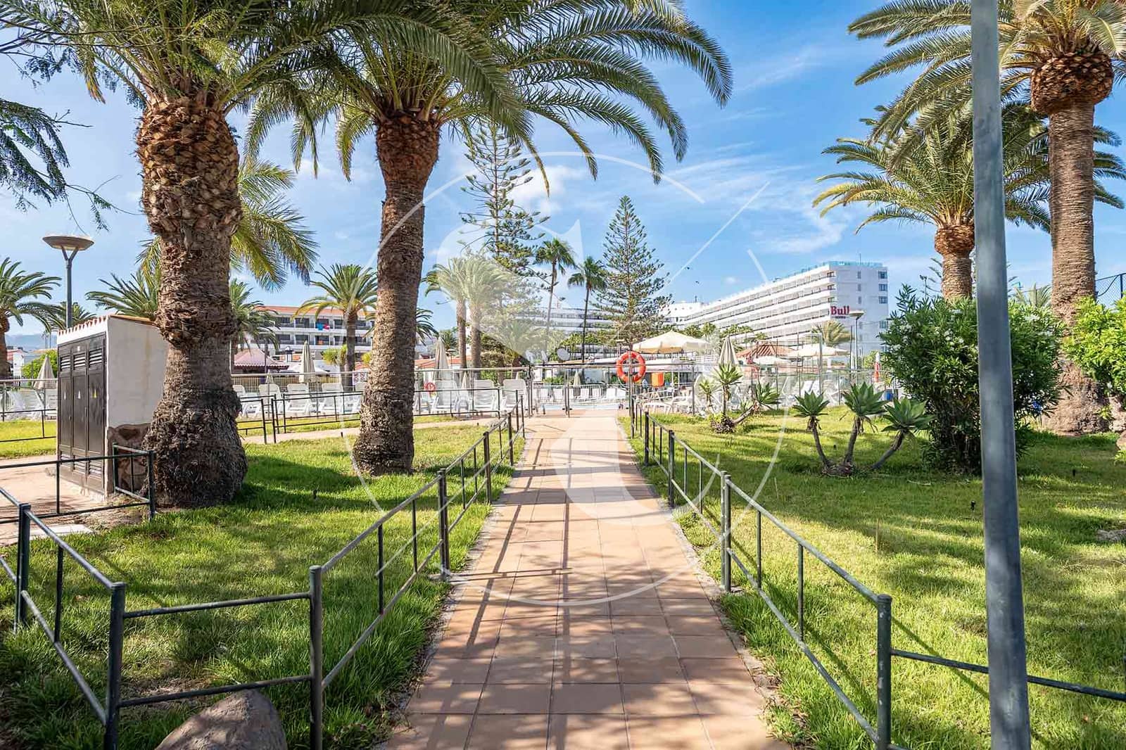 3 soveværelse Bungalow til salg i Playa del Ingles med swimmingpool garage - € 740.000 (Ref: 9004517)