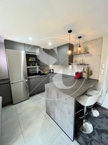 1 makuuhuone Huoneisto myytävänä paikassa Playa del Inglés, San Bartolomé de Tirajana mukana uima-altaan 
autotalli - 220 000 € (Ref: 9143681)