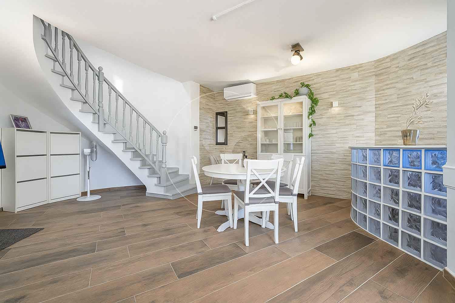 3 soverom Villa til salgs i Montana la Data med svømmebasseng - € 379 000 (Ref: 9193456)