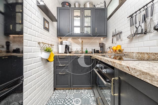 Appartamento sulla Spiaggia in vendita in Playa del Inglés, San Bartolomé de Tirajana con piscina garage - 269.000 € (Rif: 9304843)