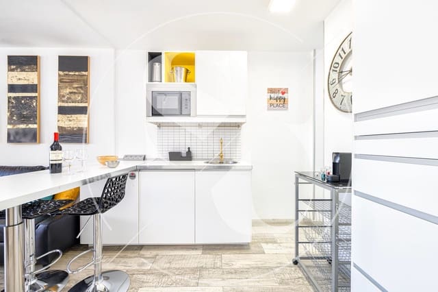 Lejlighed til salg i Playa del Inglés, San Bartolomé de Tirajana med swimmingpool - € 240.000 (Ref: 9439048)