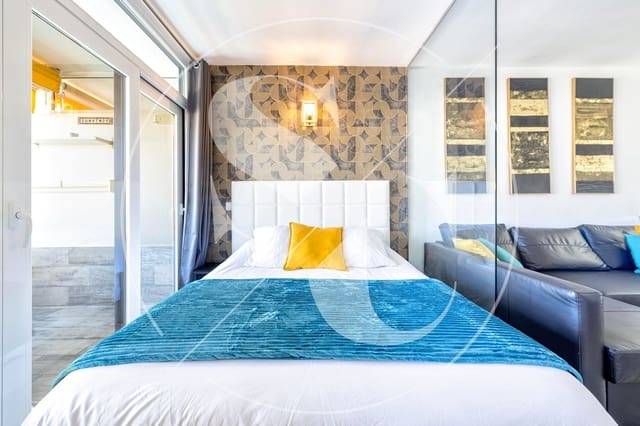 Lejlighed til salg i Playa del Inglés, San Bartolomé de Tirajana med swimmingpool - € 240.000 (Ref: 9439048)