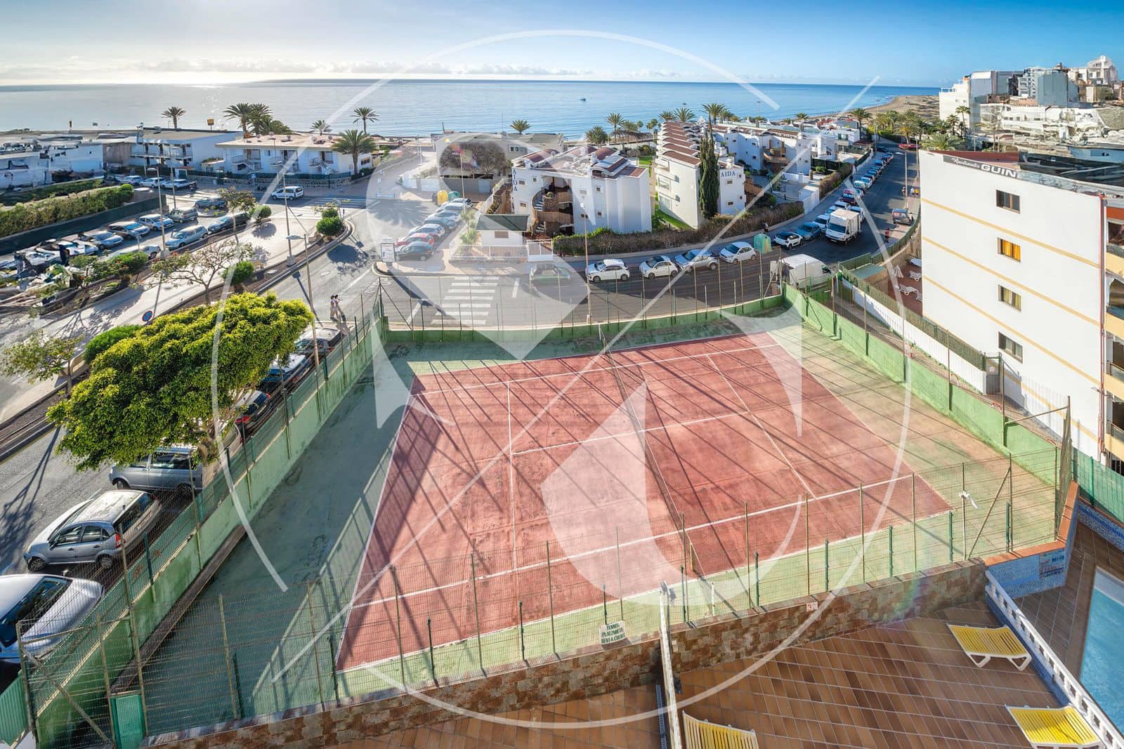 Apartment for sale in Playa del Ingles with pool - € 240,000 (Ref: 9439048)