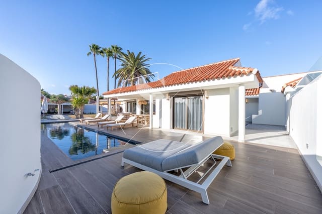 Chalet de 6 habitaciones en Maspalomas, San Bartolomé de Tirajana en venta con piscina garaje - 1.950.000 € (Ref: 9592142)