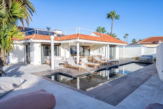 Chalet de 6 habitaciones en Maspalomas, San Bartolomé de Tirajana en venta con piscina garaje - 1.950.000 € (Ref: 9592142)