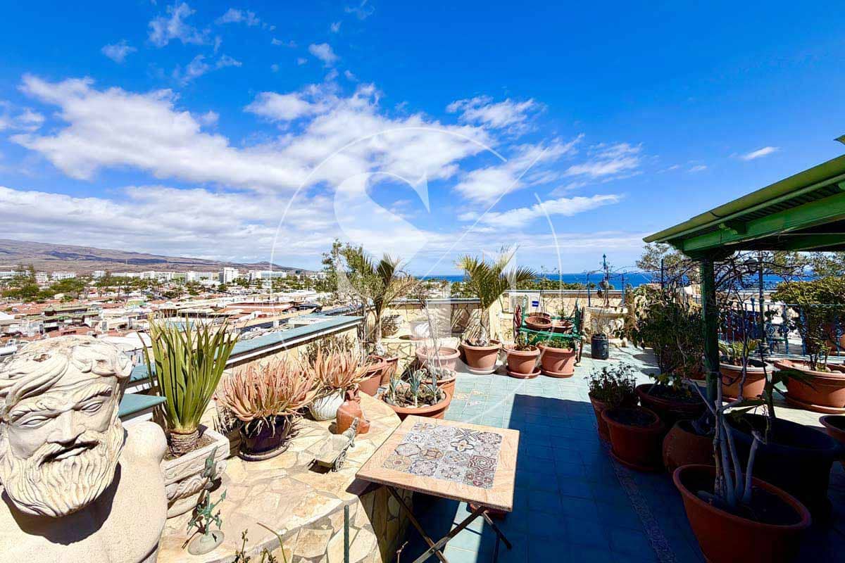 4 bedroom Penthouse for sale in Playa del Ingles with pool garage - € 985,000 (Ref: 9694162)