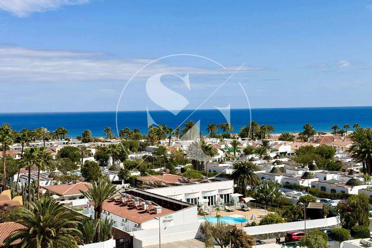 4 bedroom Penthouse for sale in Playa del Ingles with pool garage - € 985,000 (Ref: 9694162)