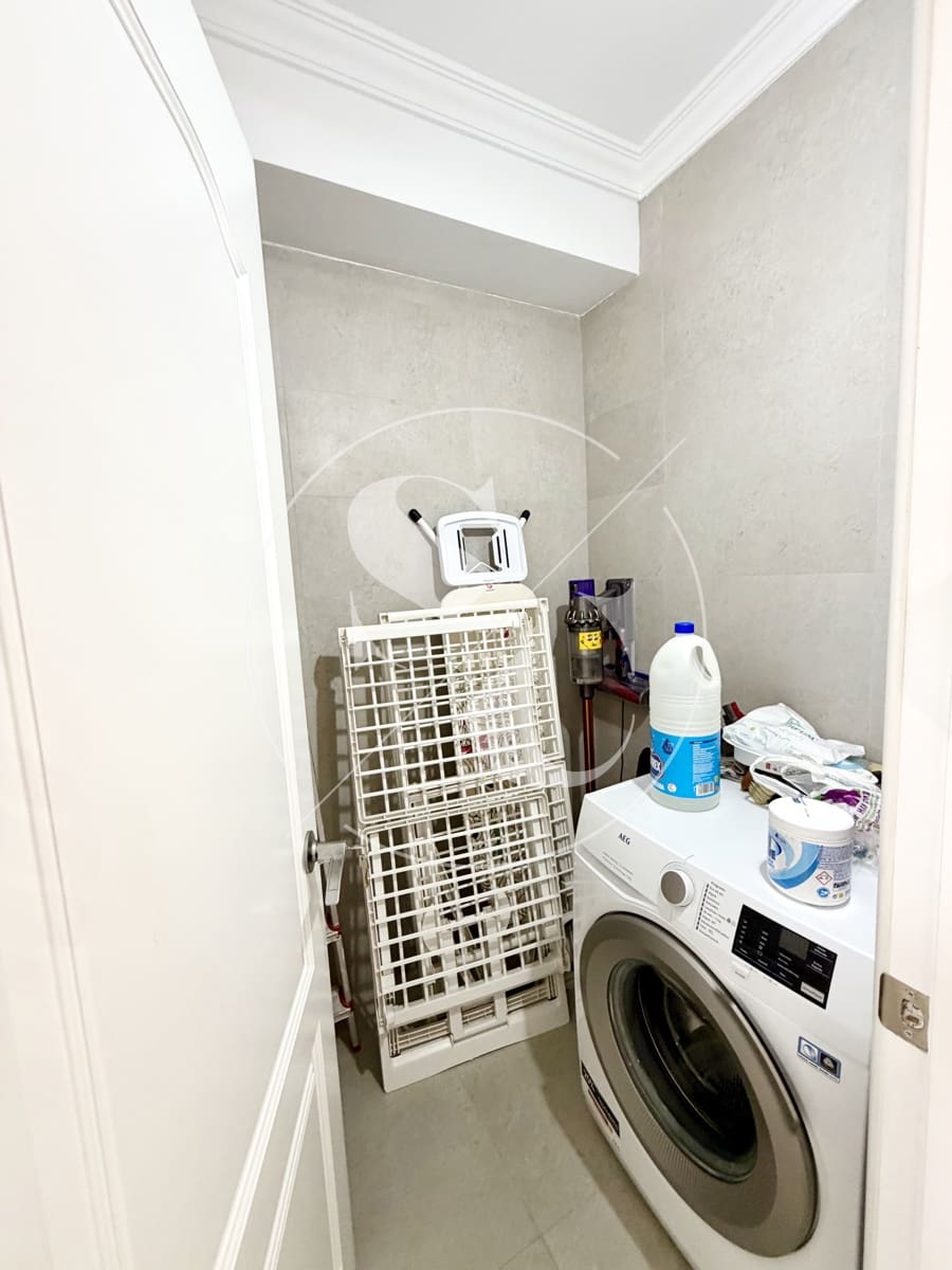 4 bedroom Villa for sale in Maspalomas with pool garage - € 795,000 (Ref: 9727488)