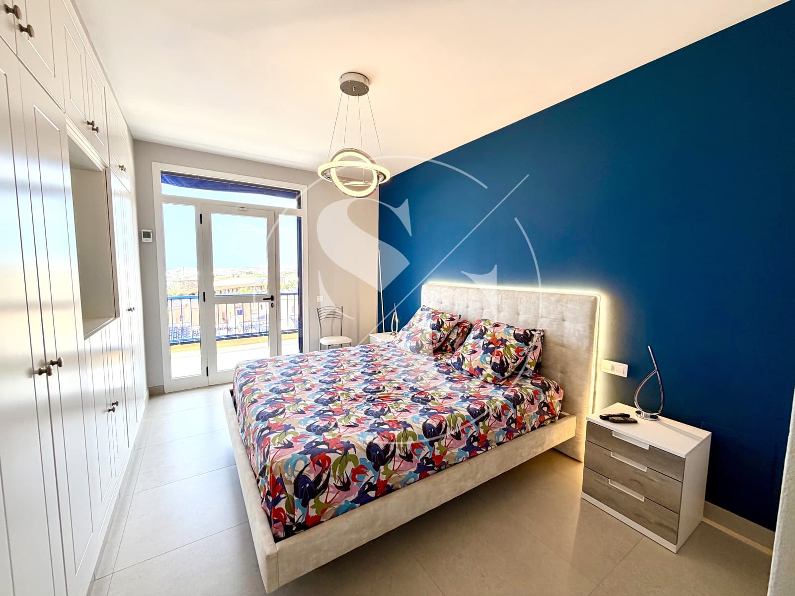 4 bedroom Villa for sale in Maspalomas with pool garage - € 795,000 (Ref: 9727488)